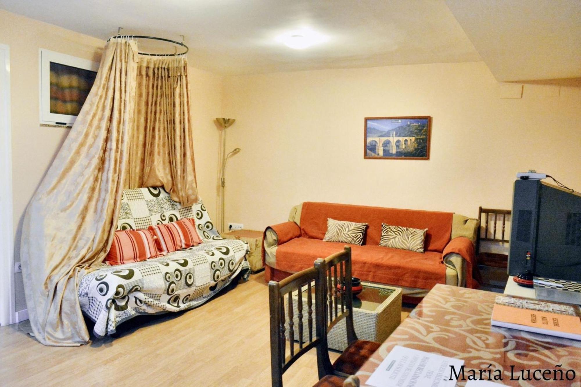 Comfortable Apartment In Caceres 55 M² Welcoming Terrace Eksteriør bilde